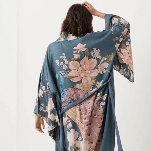 🌸nwot🌸 Vintage Inspired Boho Gypsy Floral Peacock Waterfall Spell Kimo - Picture 6 of 17